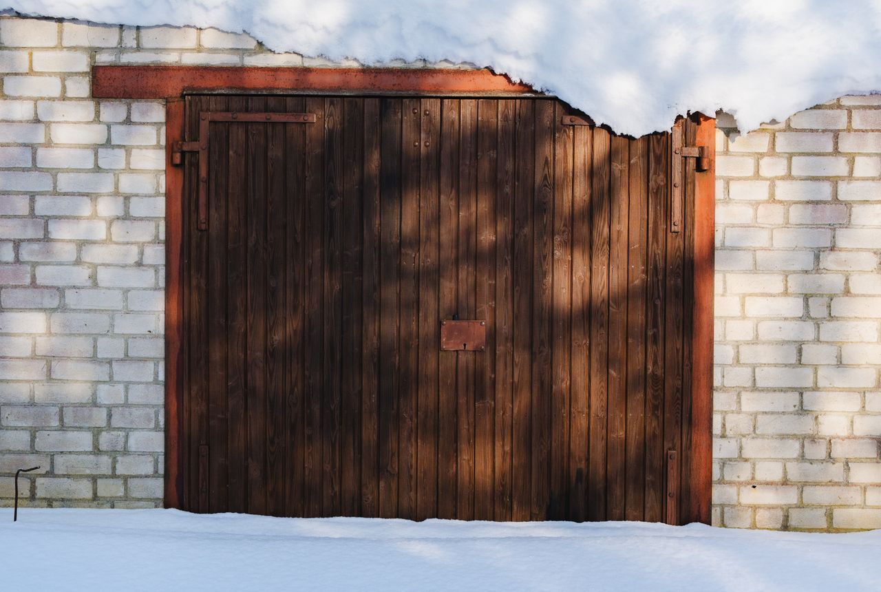 Garage door service in Elk Grove, CA